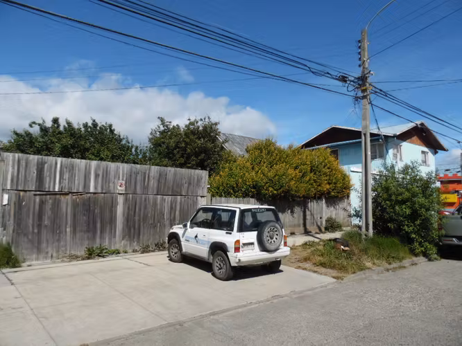 VENDO AMPLIA CASA DE 2 NIVELES SECTOR CENTRO - Imagen 4
