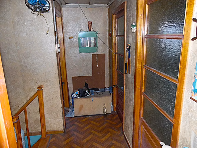 VENDO AMPLIA CASA DE 2 NIVELES SECTOR CENTRO - Imagen 9