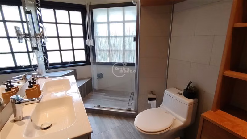 Casa en venta de 4 dorm. en Pucón