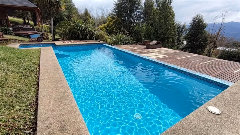 Casa en venta de 4 dorm. en Pucón