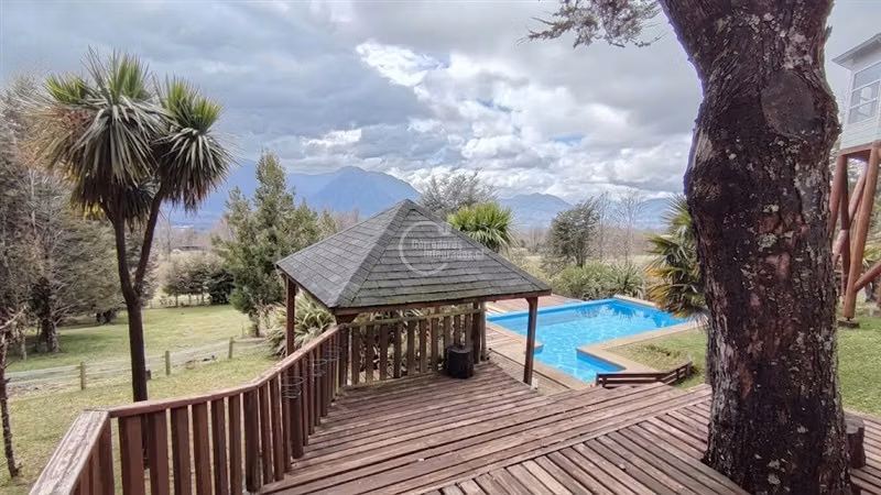 Casa en venta de 4 dorm. en Pucón
