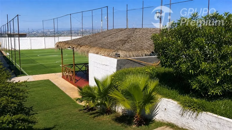 VENDE TERRENO 7.258 M2-CON INFRAESTRUCTURA-Z7-1 IND MIXTA
