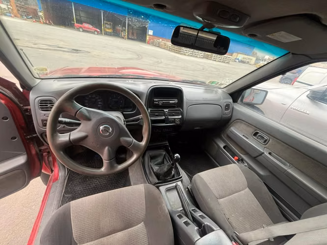 Nissan Terrano D22, año 2010