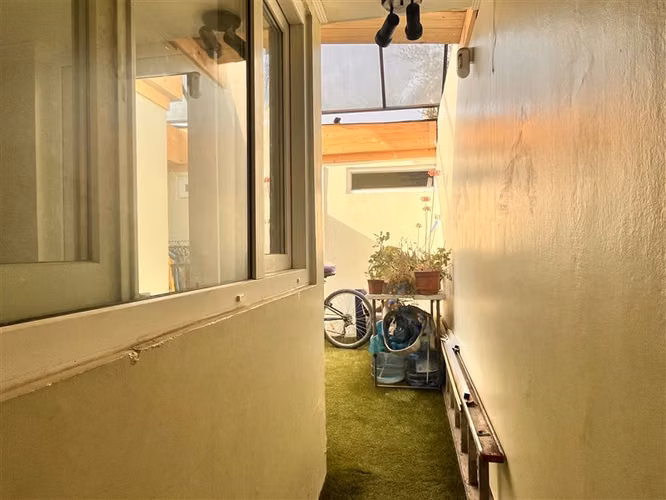 Casa remodelada de 3 dormitorios con 2 estacionamientos. - Imagen 20