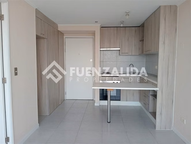 Arriendo departamento 1 dorm, 1 baño, Metro Moneda. - Imagen 1