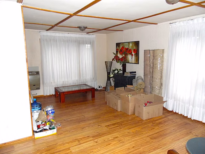 VENDO AMPLIA CASA EN POBLACION JAVIER PALACIOS - Imagen 4