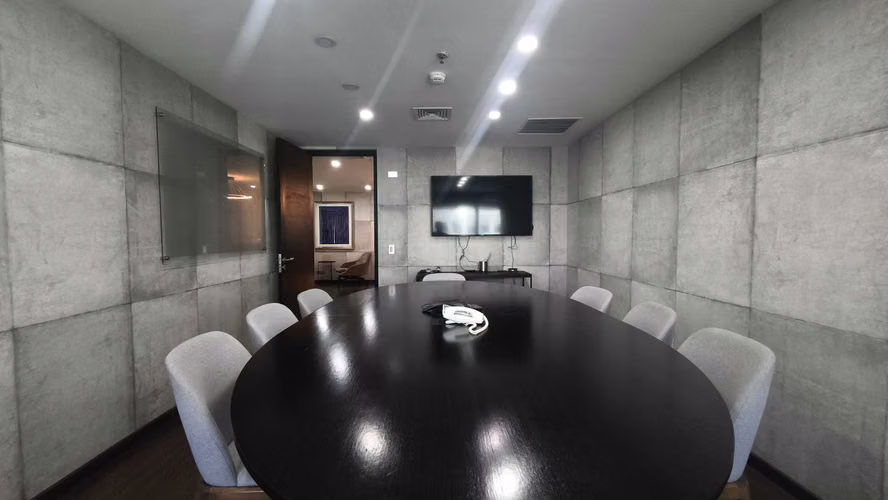 Oficinas Privadas en Arriendo todo incluido. WTC (181528) - Imagen 6