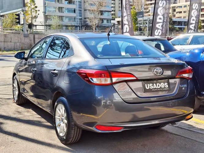 TOYOTA YARIS 2019 - Imagen 5