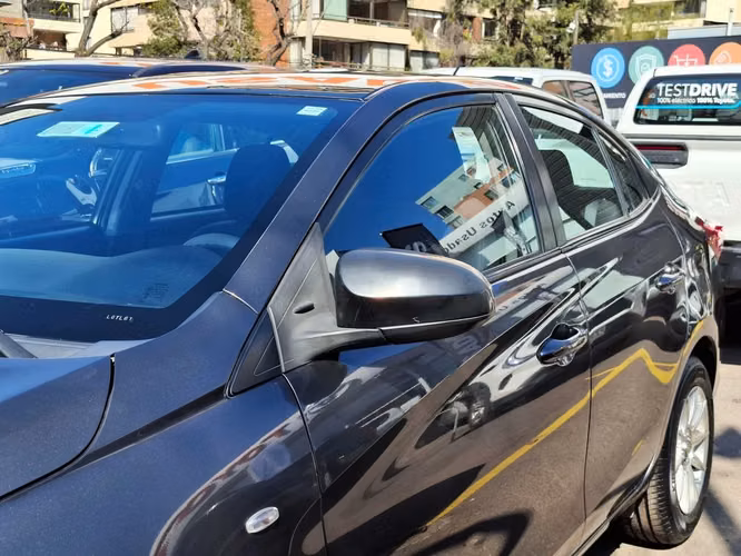 TOYOTA YARIS 2019 - Imagen 7