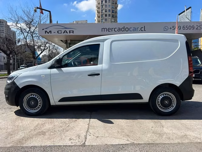 RENAULT EXPRESS 1,5 DSL FURGON ZEN MT - 2023 | 4548 - Imagen 4