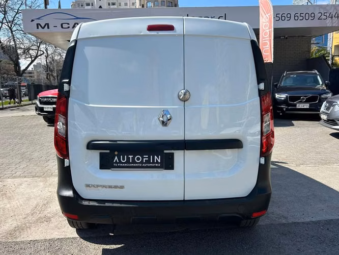 RENAULT EXPRESS 1,5 DSL FURGON ZEN MT - 2023 | 4548 - Imagen 6
