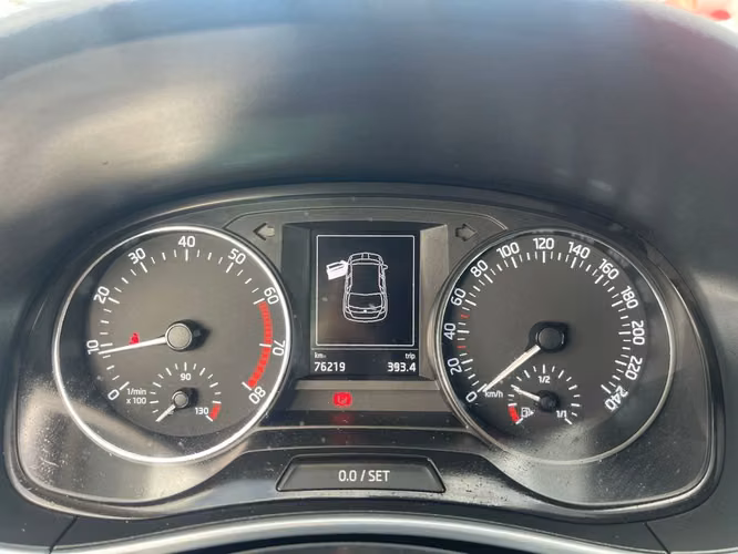 SKODA FABIA 2015