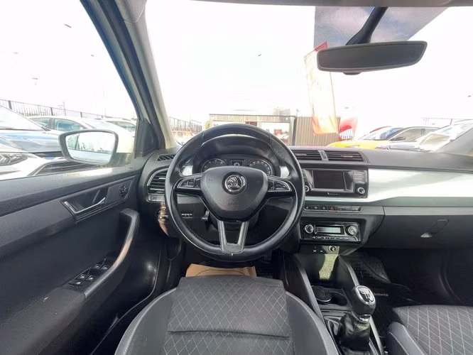 SKODA FABIA 2015