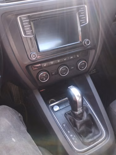 Volkswagen Bora 2.0 TDI DSG 2017 – Diésel Automático / Gran Rendimiento