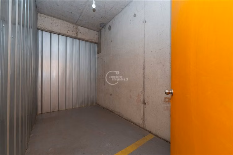Edificio Completo Comercial MiniBodegas Estacionamientos