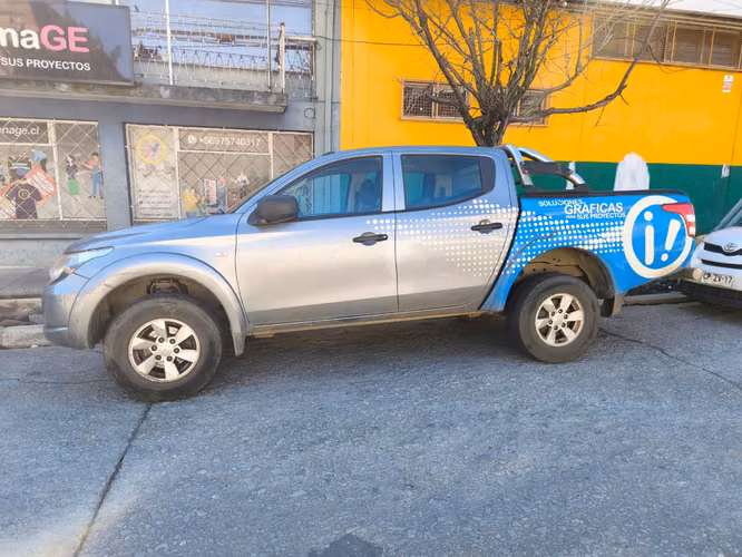 L200 WORK 4X2 - Imagen 4