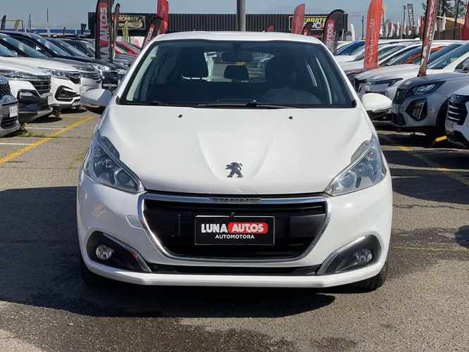 PEUGEOT 208 2018 - Imagen 2