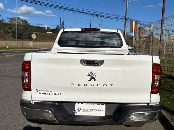 PEUGEOT LANDTREK 2023