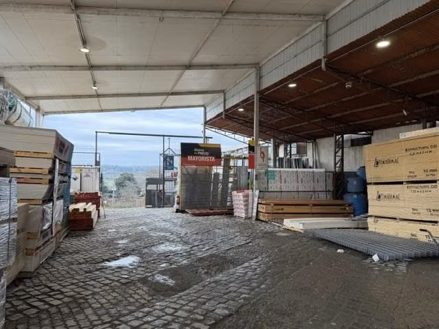 Gran Local Comercial en arriendo en Cauquenes