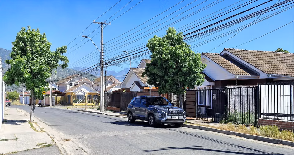 Venta de hermosa casa esquina en paradero 14 - La Cruz, Quillota. 148 M$.
