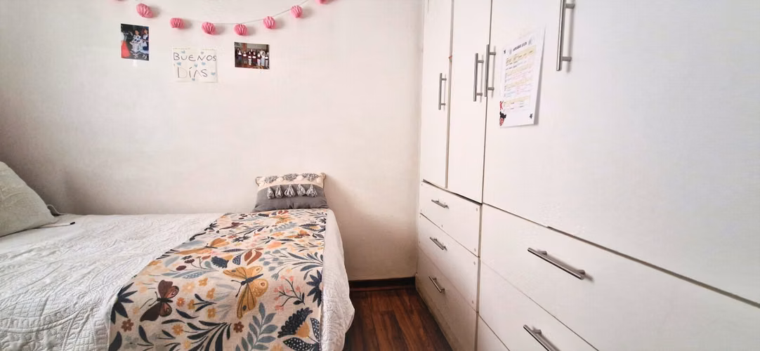 Venta de hermosa casa esquina en paradero 14 - La Cruz, Quillota. 148 M$.