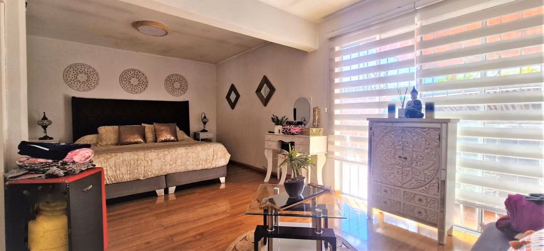 Venta de hermosa casa esquina en paradero 14 - La Cruz, Quillota. 148 M$.
