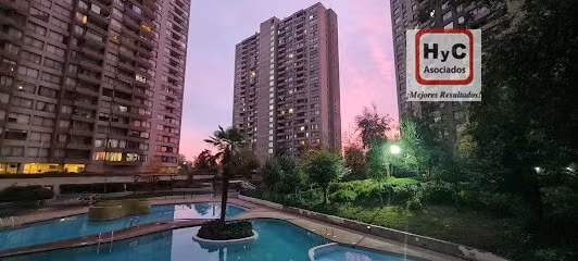 Arriendo en parque las Palmas, Condominio con areas verde, cercano a metro Macul