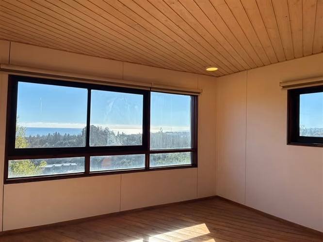 Casa en arriendo de 7 dorm. en Quintero