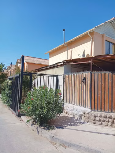 Propiedad a la Venta ubicada en Balmaceda Los Silos, Comuna Lampa.