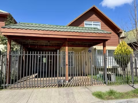 CASA 3D 3B, AMPLIADA AC Y PORTÓN ELÉCTRICO - VTRES VIENTOS