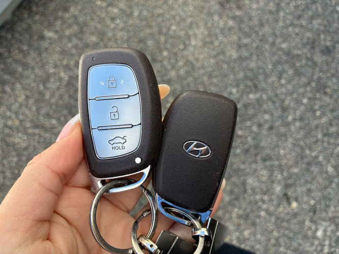 HYUNDAI GRAND I10 1.2 FULL – 2023 - Imagen 8
