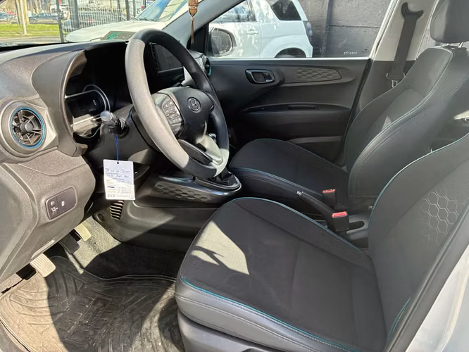 HYUNDAI GRAND I10 1.2 FULL – 2023 - Imagen 6