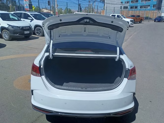 Hyundai Accent 1.4 HCI VALUE 4X2 MT 4P 2024 - Imagen 10