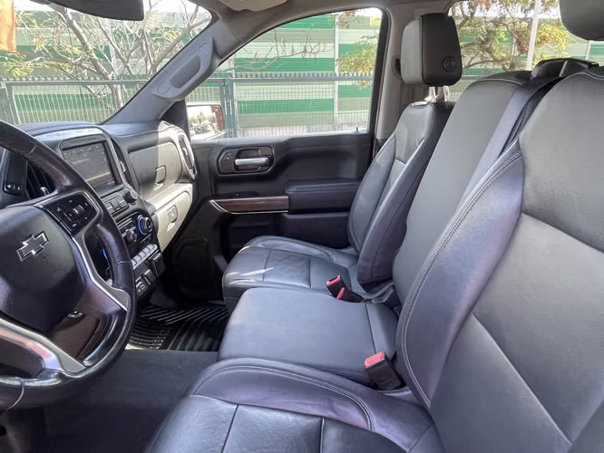 Chevrolet Silverado 2020 - Imagen 7