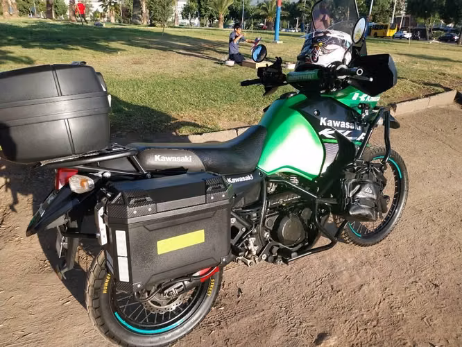 Kawasaki KLR-650  full equipada para rodar