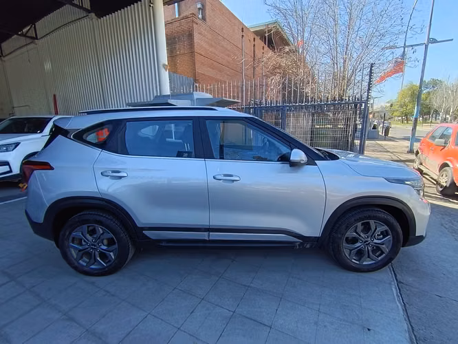 KIA SELTOS 1.5 EX MT - Imagen 4