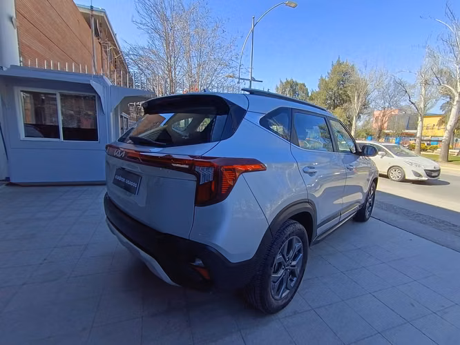 KIA SELTOS 1.5 EX MT - Imagen 5