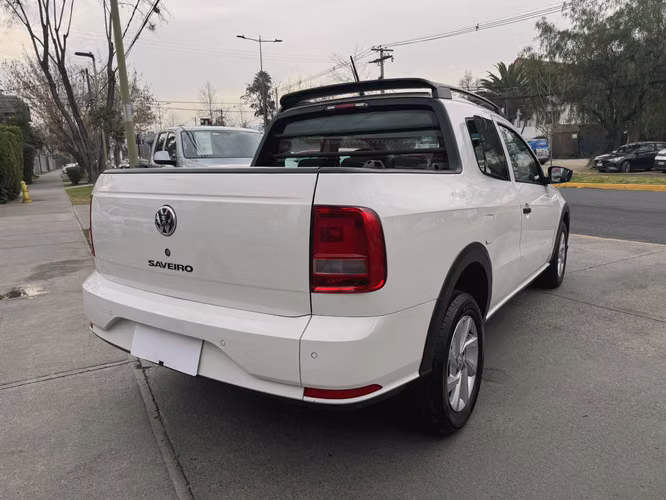 VOLKSWAGEN SAVEIRO D CAB 1.6 MEC FULL CARPLAY VER EN LAS CONDES 2021