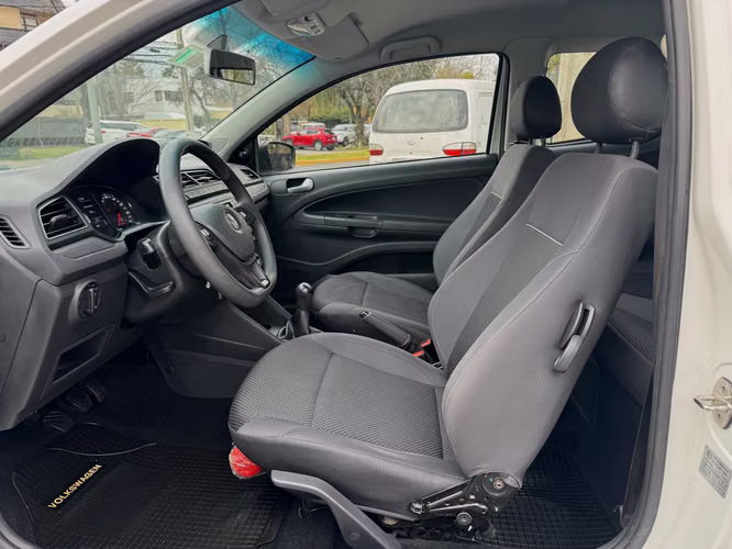 VOLKSWAGEN SAVEIRO D CAB 1.6 MEC FULL CARPLAY VER EN LAS CONDES 2021