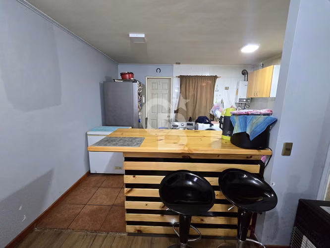 Amplia casa 3 pisos en condominio cerrado, Panitao. - Imagen 5