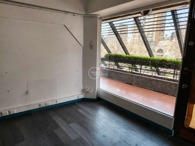 Local Comercial en arriendo en Providencia - Imagen 11