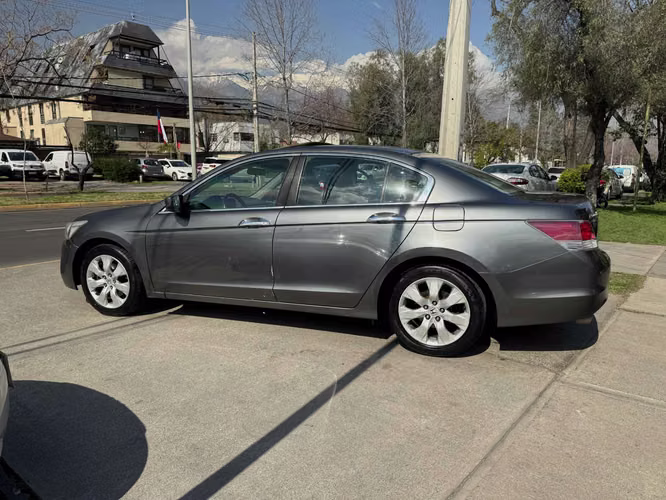 HONDA Accord 3.5 AUTOMATICO TECHO CUERO SOLO 117.000KM 2009