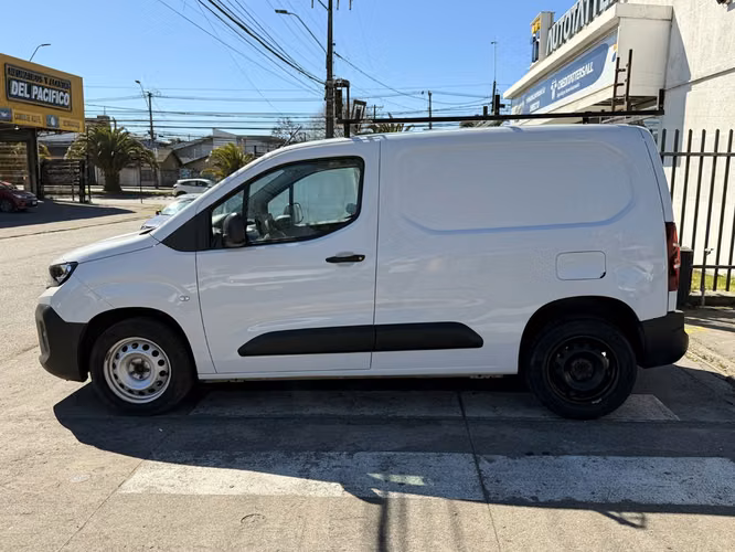 PEUGEOT PARTNER 2025 - Imagen 4