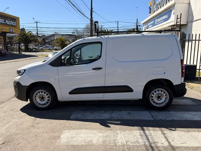 PEUGEOT PARTNER 2025 - Imagen 5