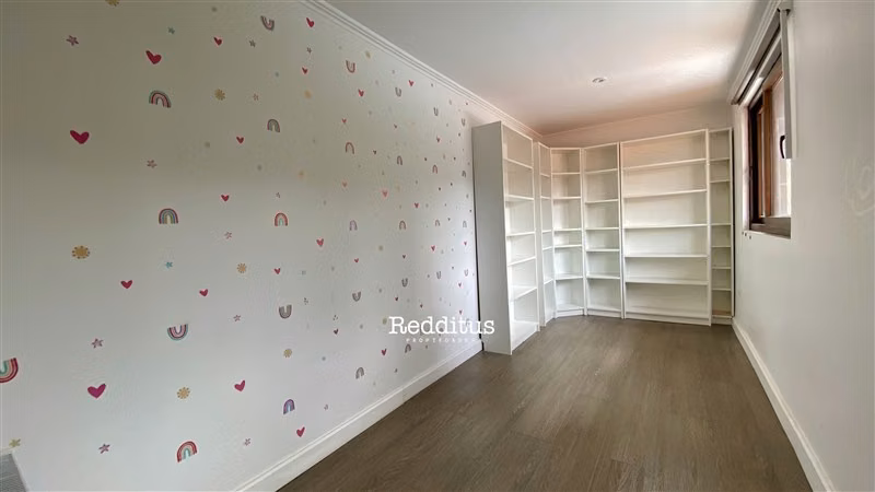 Casa en venta remodelada de 5 dormitorios más servicio - Imagen 16