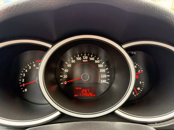 KIA SORENTO 2011 - Imagen 10