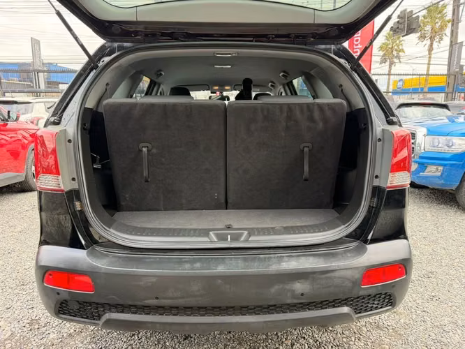 KIA SORENTO 2011 - Imagen 4