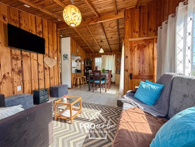Cabaña Remodelada, 3 dormitorios, San José de Maipo