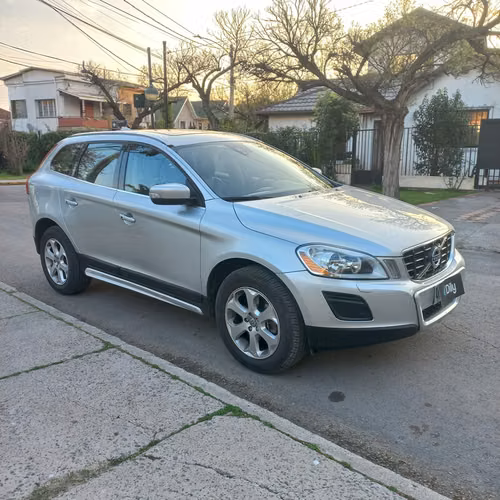 VOLVO XC60 T5 PLUS AÑO 2012 FULL UNICO DUEÑO - Imagen 7