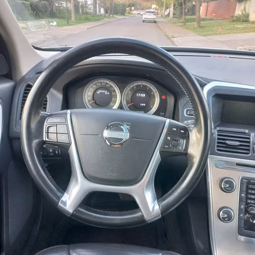 VOLVO XC60 T5 PLUS AÑO 2012 FULL UNICO DUEÑO - Imagen 14